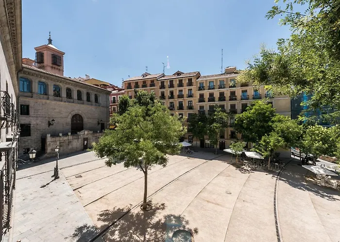 Plaza De La Paja